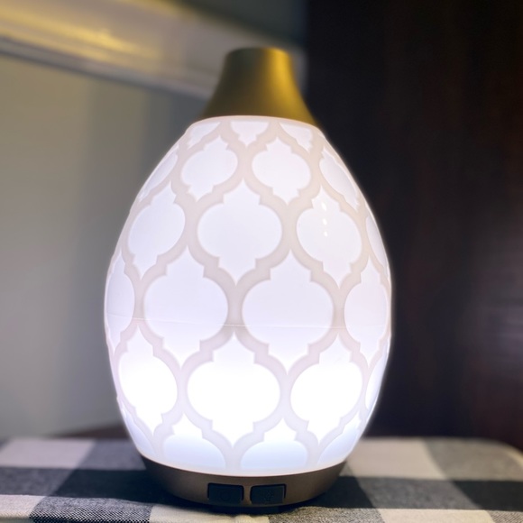 Brand New in Box! Essential oils diffuser - Desert Mist - Picture 3 of 6